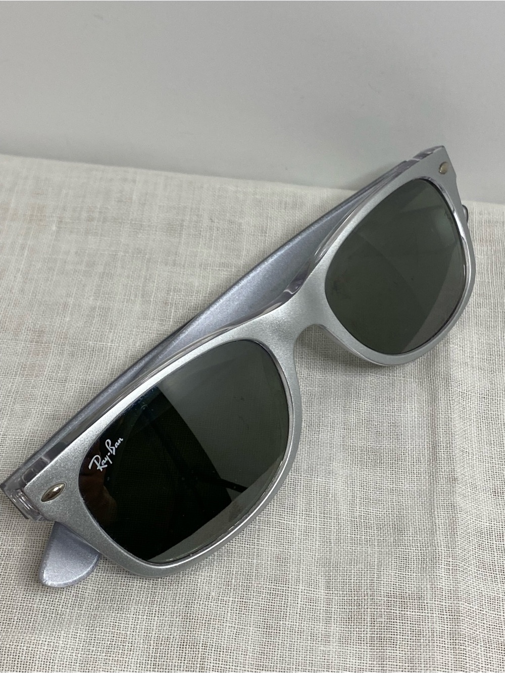 Ray-Ban New Wayfarer Sunglasses 6144/40 Silver Gray Made In Italy